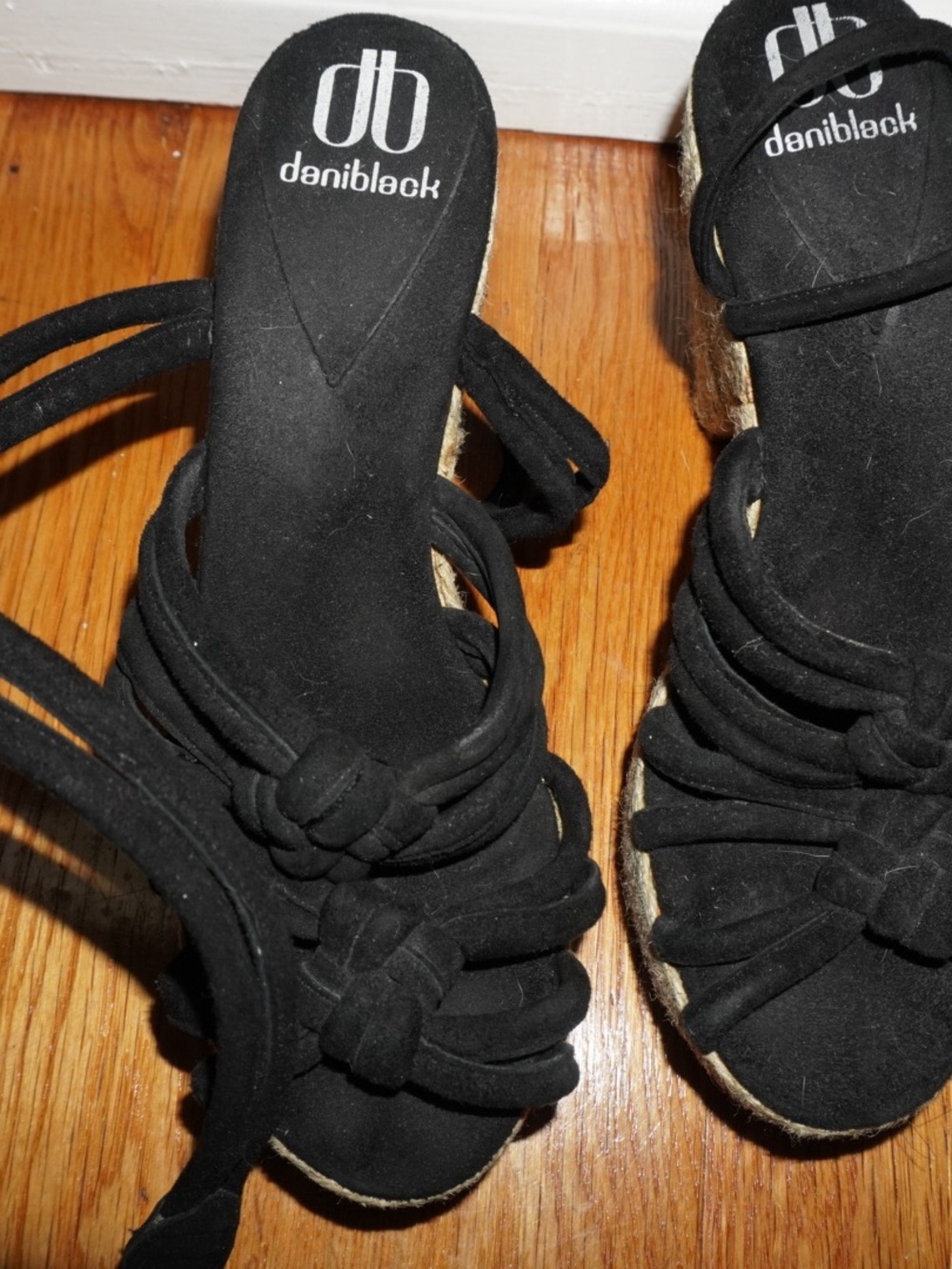 Daniblack Black Knot-Strap Wedge Sandals